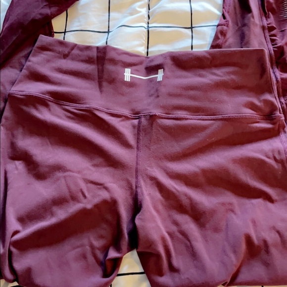 Maroon barbell leggings - Picture 4 of 7